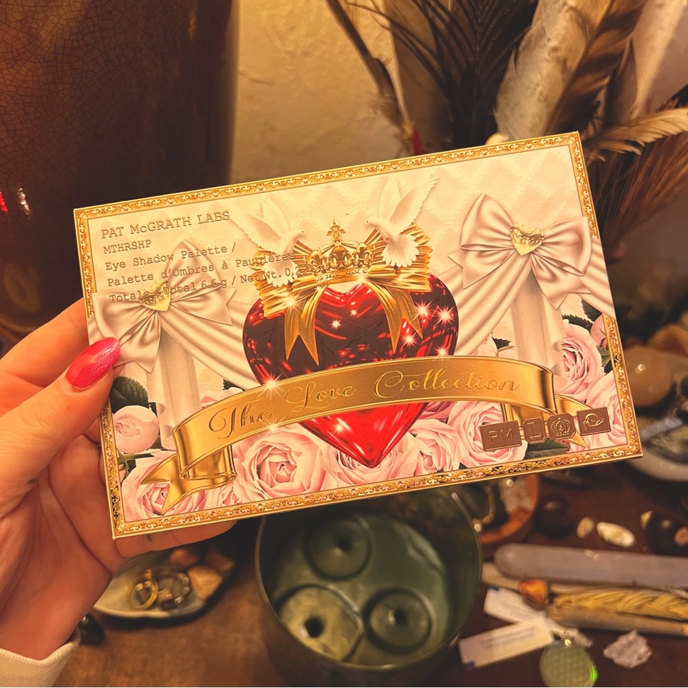 pat mcgrath labs mthrshp the love collection eyeshadow palette velvet liaison
